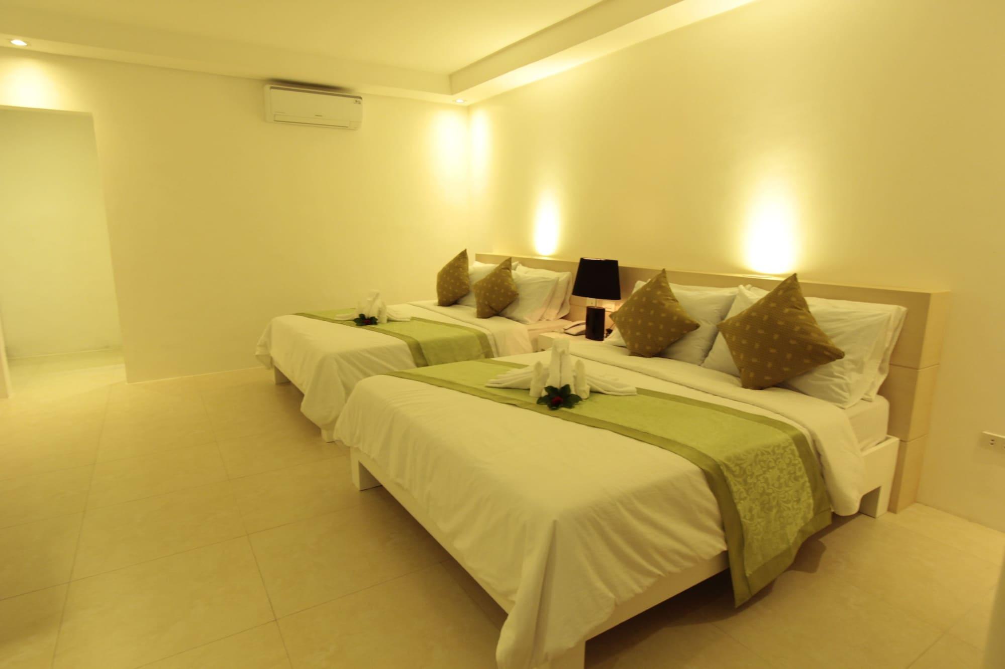 Casa Pilar Beach Resort Manoc-Manoc Exterior photo