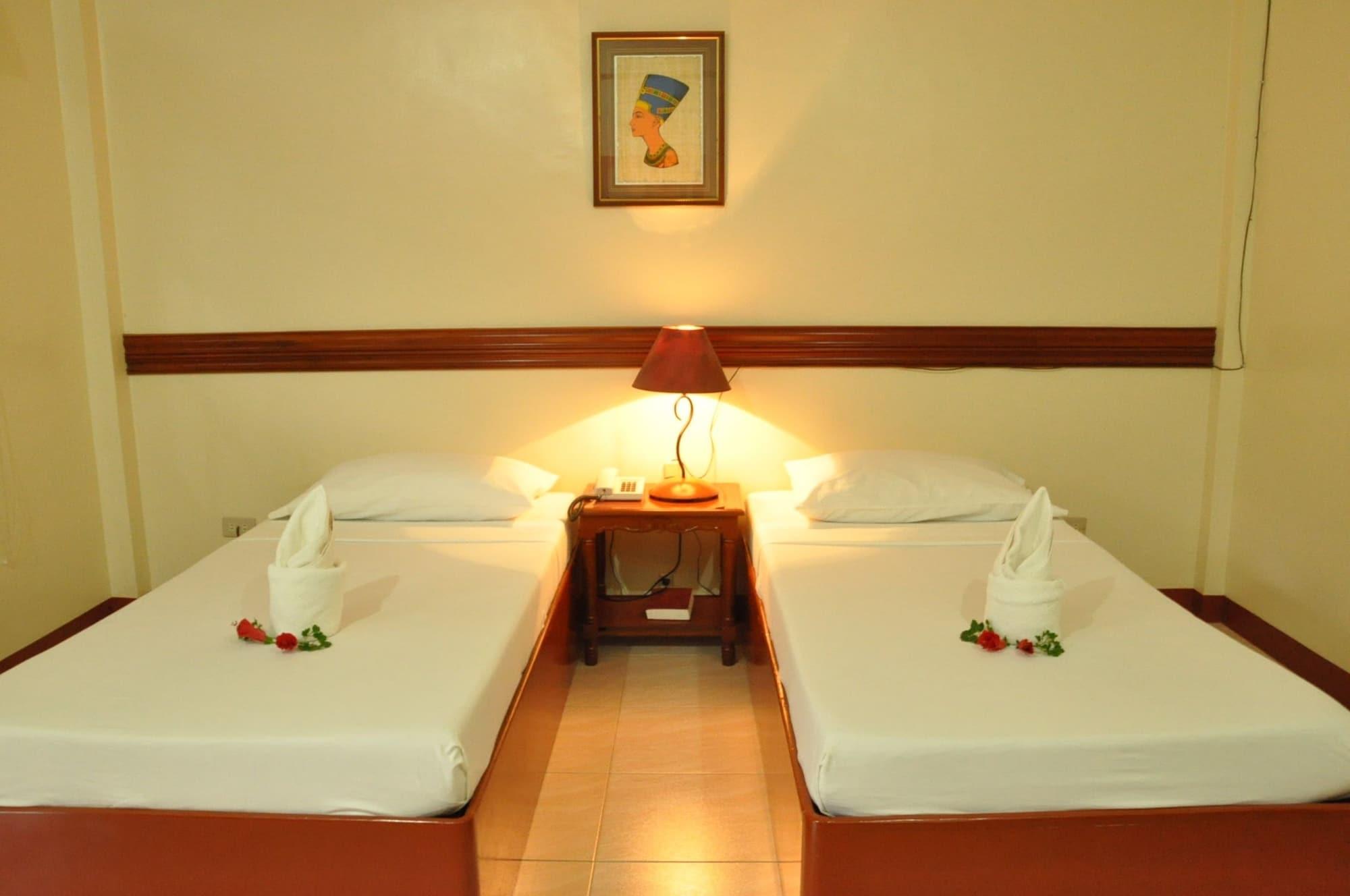 Casa Pilar Beach Resort Manoc-Manoc Exterior photo